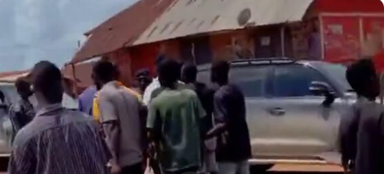 Angry youth in Dadieso allegedly block road preventing Bawumia's passage over bad governance