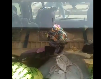 Taxi driver threatens to be an armed robber if jailed for overloading vehicle