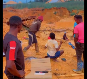 Video-Young-man-beaten-by-galamseyers-in-Denkyira-Obuasi-for-stealing-gold-e1714056657337.png