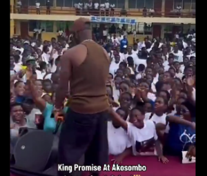 Watch King Promise mesmerize students with electrifying performance