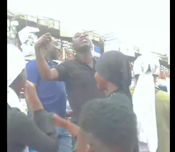 (Video) NPP campaign team booed by youth in Kumasi-Adum