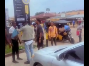 (Video) Thief caught and slapped for stealing iPhone 15 Pro Max at Dome Market