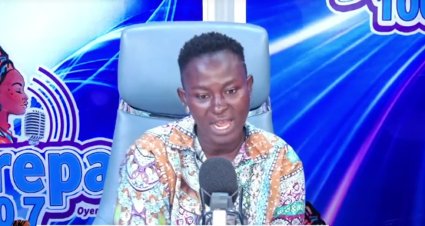 (Video) Single mother who dated two men cries for help in finding child's real father