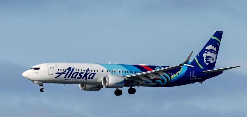 Ex-Pilot Who Tried to Kill Engines Midair Pleads Guilty