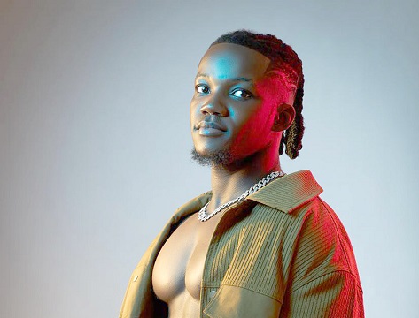The Accountant-Turned-Musician Betting on His Voice
