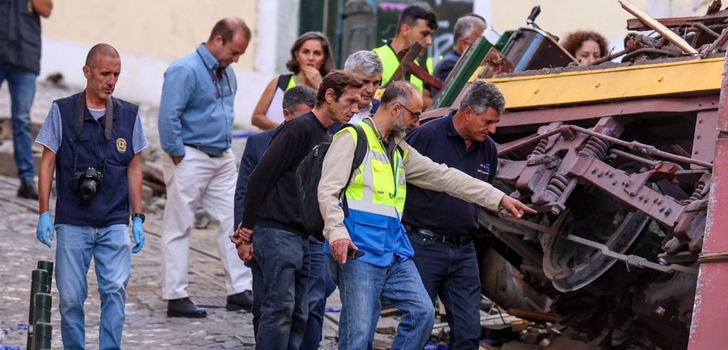 Tourists Narrowly Escape Deadly Funicular Crash in Central Lisbon