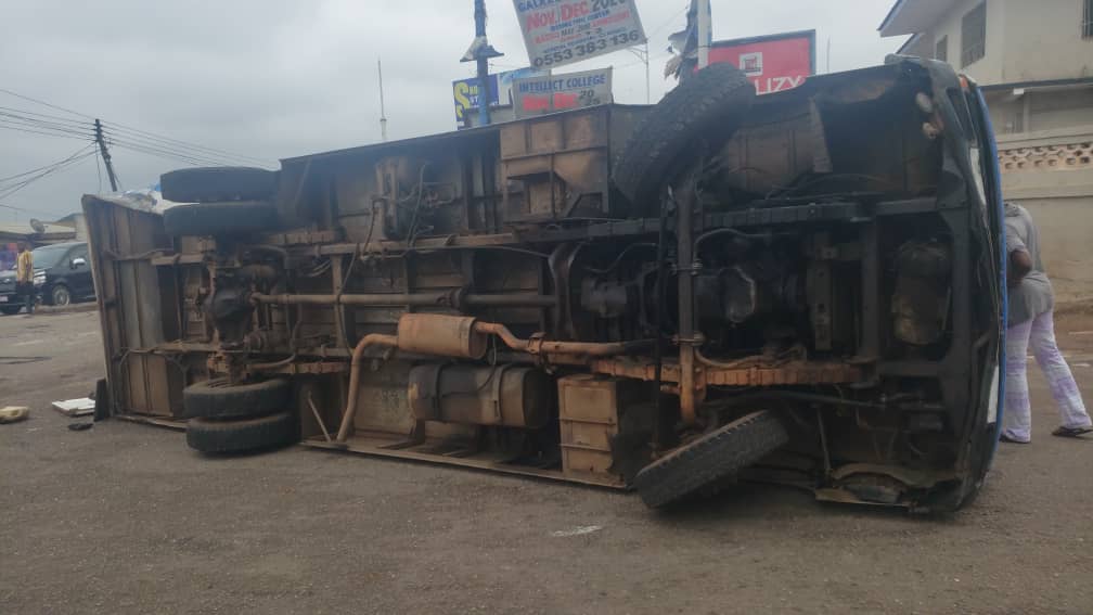 Kumasi: Urvan Bus Slams into School Bus, Students Fight for Their Lives
