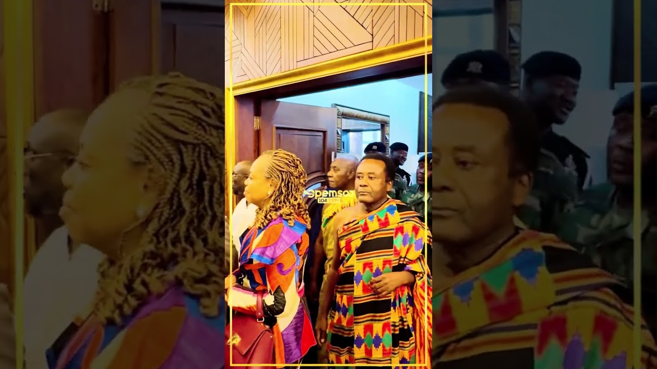 Watch: Asantehene arrives at the Jubilee House to present the Bawku Mediation Report to President Mahama