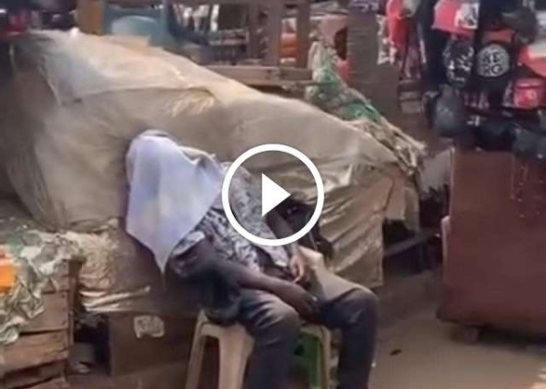 Circle: Man Collapses and Dies in Front of Shocked Bystanders