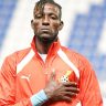(Video) Black Stars Goalkeeper Benjamin Asare Spotted in Trotro, Fans React