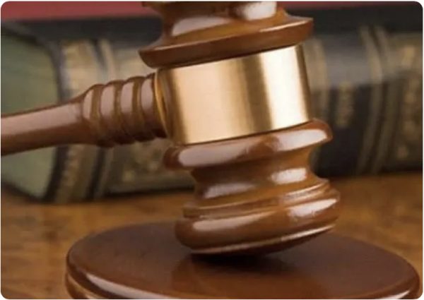 CCTV Exposes Accra Painter Accused of Sneaking Out GH₵1M Cables from Bank of Ghana