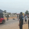 (Video) Police ignore injured motorcyclist in Accra-Kumasi Highway crash